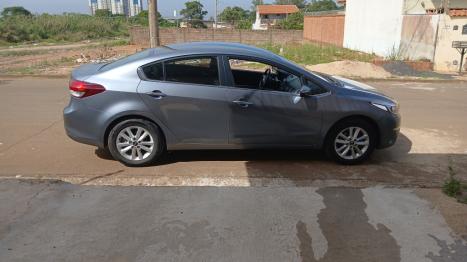 KIA Cerato Sedan 1.6 16V 4P SX3 AUTOM�TICO, Foto 3