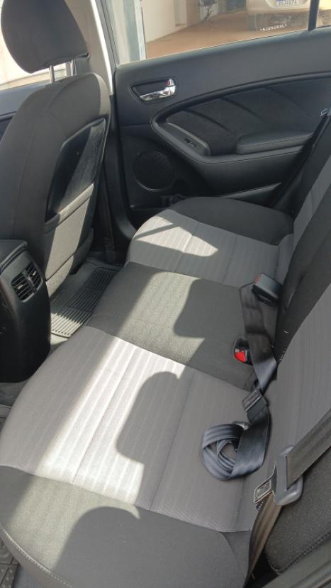 KIA Cerato Sedan 1.6 16V 4P SX3 AUTOM�TICO, Foto 6