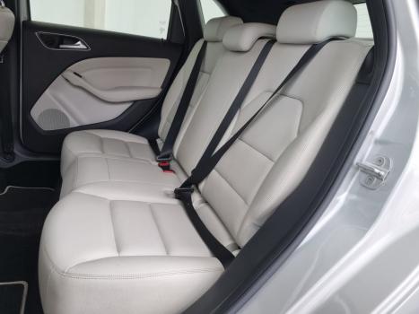 MERCEDES-BENZ B 200 1.6 4P TURBO AUTOM�TICO, Foto 3