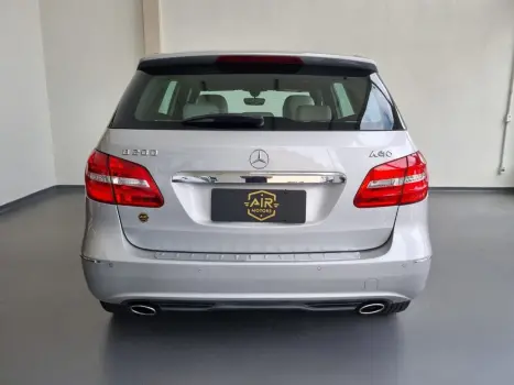 MERCEDES-BENZ B 200 1.6 4P TURBO AUTOM�TICO, Foto 7