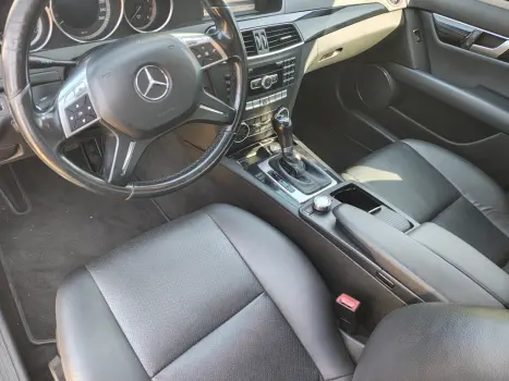 MERCEDES-BENZ C 180 1.8 16V 4P CGI CLASSIC AUTOM�TICO, Foto 17