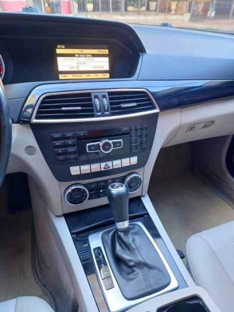MERCEDES-BENZ C 180 1.8 16V 4P CGI CLASSIC AUTOM�TICO, Foto 2