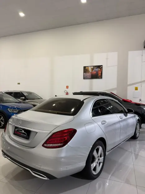 MERCEDES-BENZ C 200 2.0 16V 4P CGI AVANTGARDE AUTOM�TICO, Foto 3