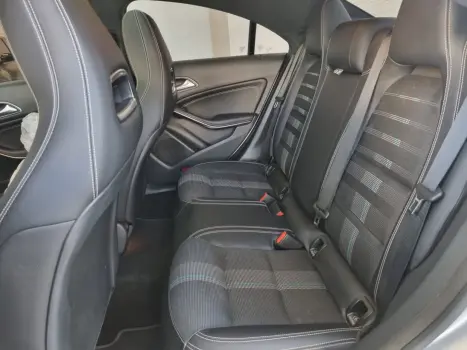 MERCEDES-BENZ CLA 200 1.6 16V 4P VISION AUTOM�TICO, Foto 3