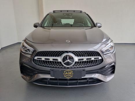MERCEDES-BENZ GLA 200 , Foto 4