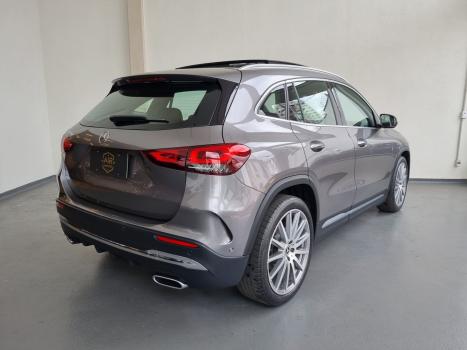 MERCEDES-BENZ GLA 200 , Foto 7