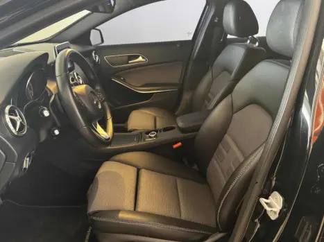 MERCEDES-BENZ GLA 200 1.6 16V 4P FLEX CGI STYLE TURBO AUTOMTICO, Foto 7