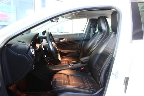 MERCEDES-BENZ GLA 200 1.6 16V 4P FLEX CGI ENDURO TURBO AUTOM�TICO, Foto 10