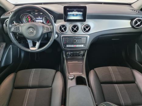 MERCEDES-BENZ GLA 200 1.6 16V 4P CGI ADVANCE TURBO AUTOM�TICO, Foto 2