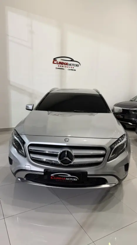 MERCEDES-BENZ GLA 200 1.6 16V 4P FLEX CGI ENDURO TURBO AUTOM�TICO, Foto 3