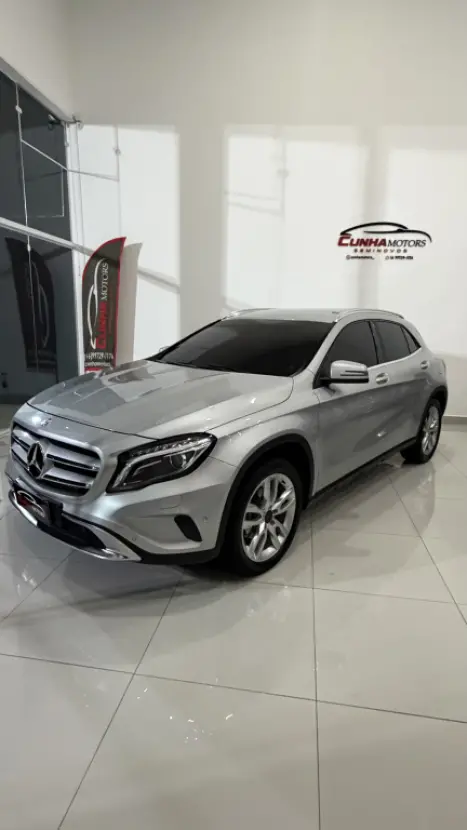 MERCEDES-BENZ GLA 200 1.6 16V 4P FLEX CGI ENDURO TURBO AUTOM�TICO, Foto 7