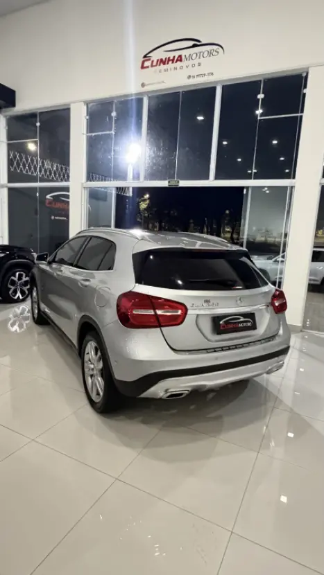 MERCEDES-BENZ GLA 200 1.6 16V 4P FLEX CGI ENDURO TURBO AUTOM�TICO, Foto 9