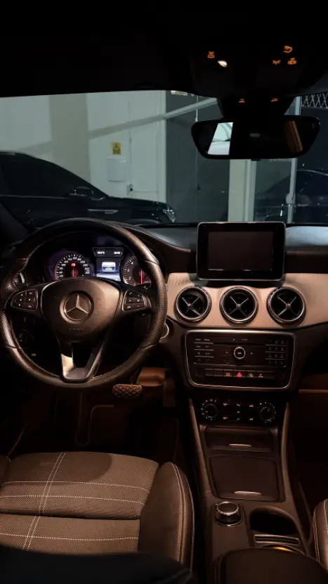 MERCEDES-BENZ GLA 200 1.6 16V 4P FLEX CGI ENDURO TURBO AUTOM�TICO, Foto 10