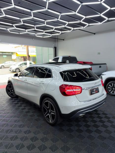 MERCEDES-BENZ GLA 200 1.6 16V 4P CGI VISION TURBO AUTOMÁTICO, Foto 6
