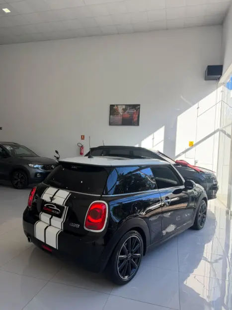 MINI Cooper 1.5 12V 4P TURBO AUTOM�TICO, Foto 6