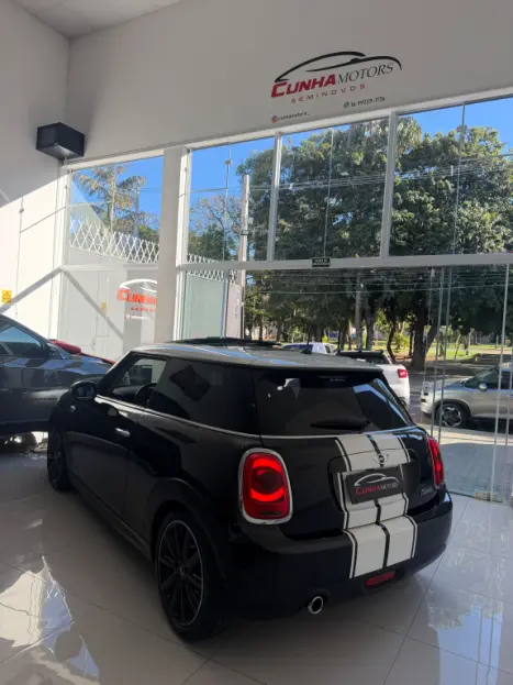MINI Cooper 1.5 12V 4P TURBO AUTOM�TICO, Foto 7