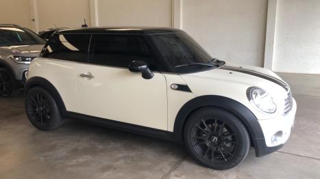 MINI Cooper 1.6 16V CHILI AUTOMÁTICO, Foto 2 MINI Cooper 1.6 16V CHILI AUTOMÁTICO, Foto 2