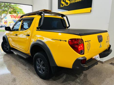 MITSUBISHI L 200 Savana 3.2 16V 4X4 TURBO DIESEL INTECOOLER, Foto 3