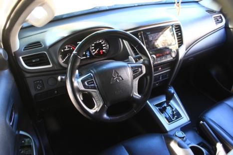 MITSUBISHI L 200 Triton 2.4 16V SPORT HPE 4X4 CABINE DUPLA TURBO DIESEL AUTOM�TICO, Foto 12
