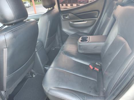 MITSUBISHI L 200 Triton 2.4 16V SPORT HPE-S 4X4 CABINE DUPLA TURBO DIESEL AUTOM�TICO, Foto 5