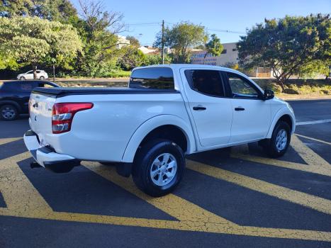 MITSUBISHI L 200 Triton 2.4 16V SPORT HPE-S 4X4 CABINE DUPLA TURBO DIESEL AUTOM�TICO, Foto 14