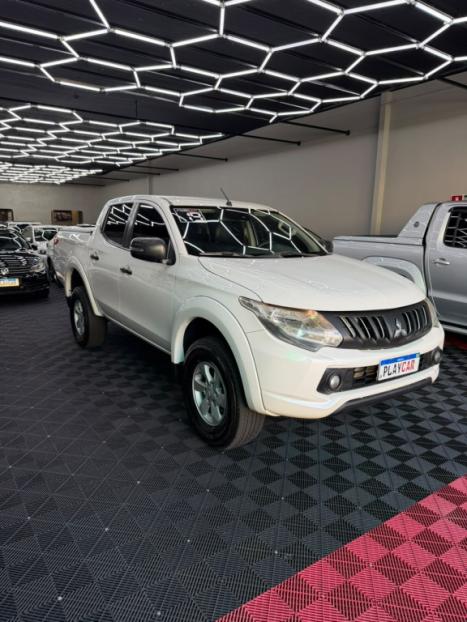 MITSUBISHI L 200 Triton 2.4 16V SPORT HPE 4X4 CABINE DUPLA TURBO DIESEL AUTOM�TICO, Foto 3