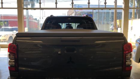 MITSUBISHI L 200 Triton 2.4 16V SPORT GLS CABINE DUPLA TURBO DIESEL AUTOM�TICO, Foto 6