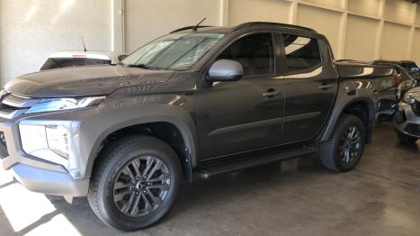 MITSUBISHI L 200 Triton 2.4 16V SPORT GLS CABINE DUPLA TURBO DIESEL AUTOM�TICO, Foto 8