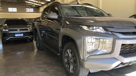 MITSUBISHI L 200 Triton 2.4 16V SPORT GLS CABINE DUPLA TURBO DIESEL AUTOM�TICO, Foto 10