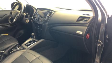 MITSUBISHI L 200 Triton 2.4 16V SPORT GLS CABINE DUPLA TURBO DIESEL AUTOM�TICO, Foto 19