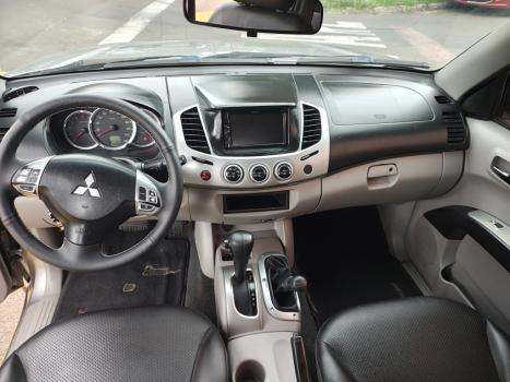 MITSUBISHI L 200 Triton 3.2 16V HPE 4X4 CABINE DUPLA TURBO DIESEL INTERCOOLER, Foto 8