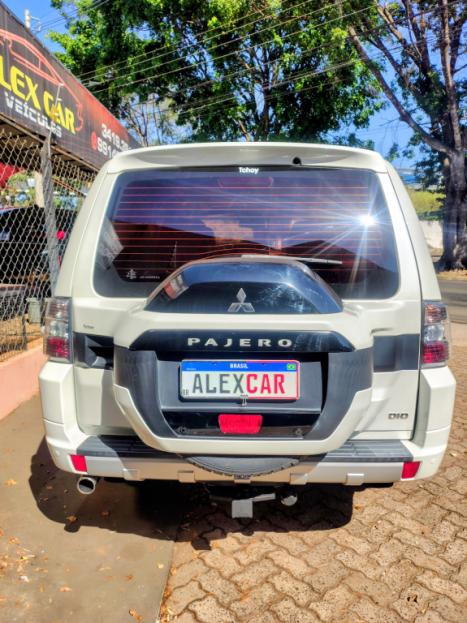 MITSUBISHI Pajero Full 3.2 16V 4P HPE 4X4 TURBO DIESEL INTERCOOLER AUTOM�TICO, Foto 4