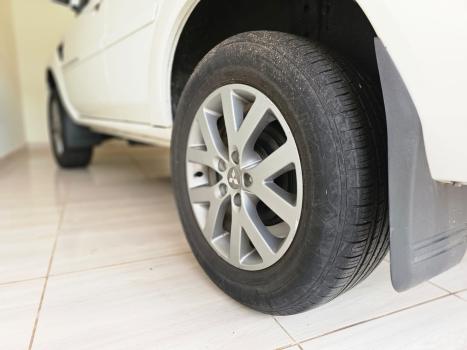 MITSUBISHI Pajero TR4 2.0 16V 4P, Foto 9