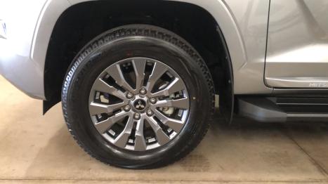 MITSUBISHI Triton 2.4 HPE BITURBO DIESEL CABINE DUPLA 4X4 AUTOM�TICO, Foto 10