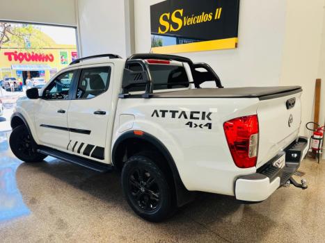 NISSAN Frontier 2.3 ATTACK CABINE DUPLA 4X4 BI-TURBO DIESEL AUTOMTICO, Foto 4