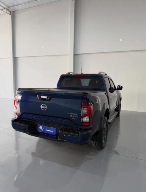 NISSAN Frontier 2.3 16V PLATINUM CABINE DUPLA 4X4 BI-TURBO DIESEL AUTOM�TICO, Foto 8
