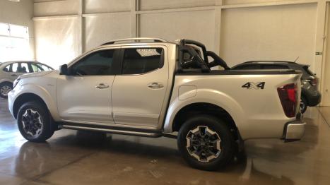 NISSAN Frontier 2.3 16V PLATINUM CABINE DUPLA 4X4 BI-TURBO DIESEL AUTOM�TICO, Foto 4