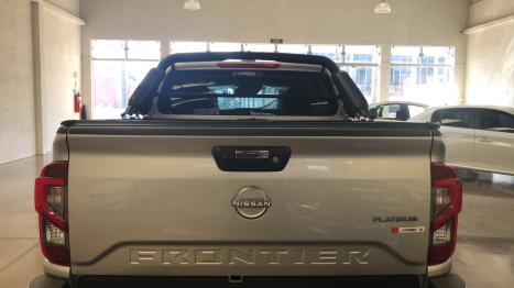 NISSAN Frontier 2.3 16V PLATINUM CABINE DUPLA 4X4 BI-TURBO DIESEL AUTOM�TICO, Foto 10