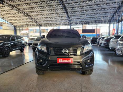 NISSAN Frontier 2.3 ATTACK CABINE DUPLA 4X4 BI-TURBO DIESEL AUTOM�TICO, Foto 2