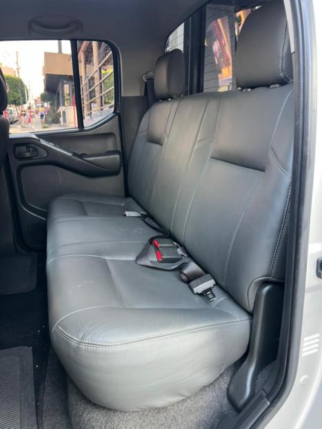 NISSAN Frontier 2.5 LE ATTACK 4X4 TURBO DIESEL CABINE DUPLA AUTOMTICO, Foto 4