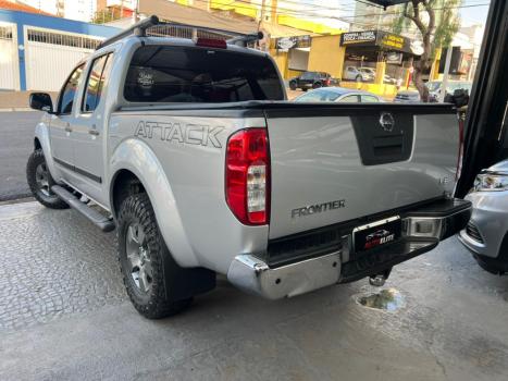 NISSAN Frontier 2.5 LE ATTACK 4X4 TURBO DIESEL CABINE DUPLA AUTOMTICO, Foto 7
