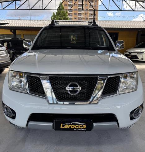 NISSAN Frontier 2.5 SL 4X4 TURBO DIESEL CABINE DUPLA AUTOM�TICO, Foto 3