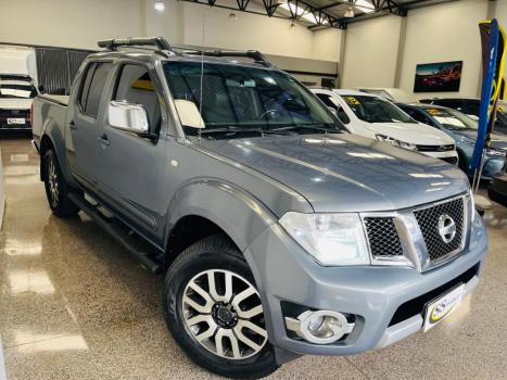 NISSAN Frontier 2.5 SL 4X4 TURBO DIESEL CABINE DUPLA AUTOM�TICO, Foto 2