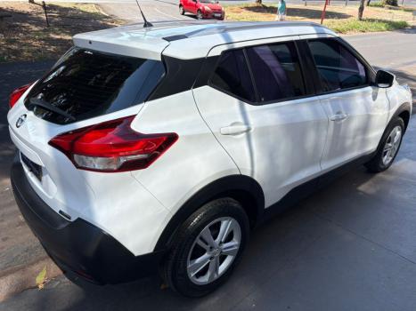 NISSAN Kicks 1.6 16V 4P FLEXSTART S, Foto 4