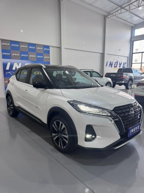 NISSAN Kicks 1.6 16V 4P FLEXSTART EXCLUSIVE XTRONIC AUTOMÁTICO CVT, Foto 2
