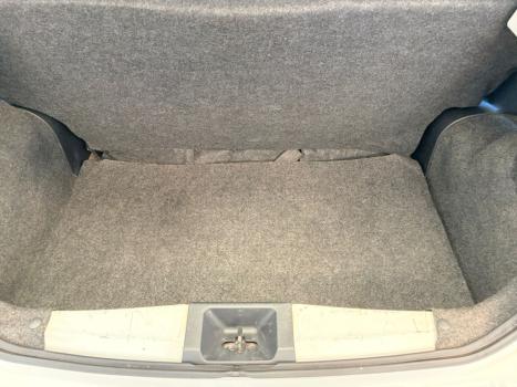 NISSAN March 1.0 12V 4P S FLEX, Foto 13