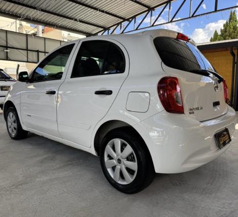 NISSAN March 1.0 12V 4P S FLEX, Foto 5