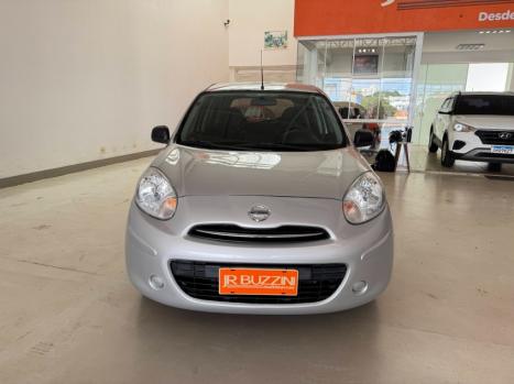 NISSAN March 1.0 16V 4P S FLEX, Foto 4