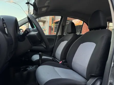 NISSAN March 1.6 16V 4P S FLEX, Foto 18