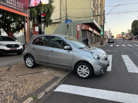 NISSAN March 1.6 16V 4P SV FLEX, Foto 12